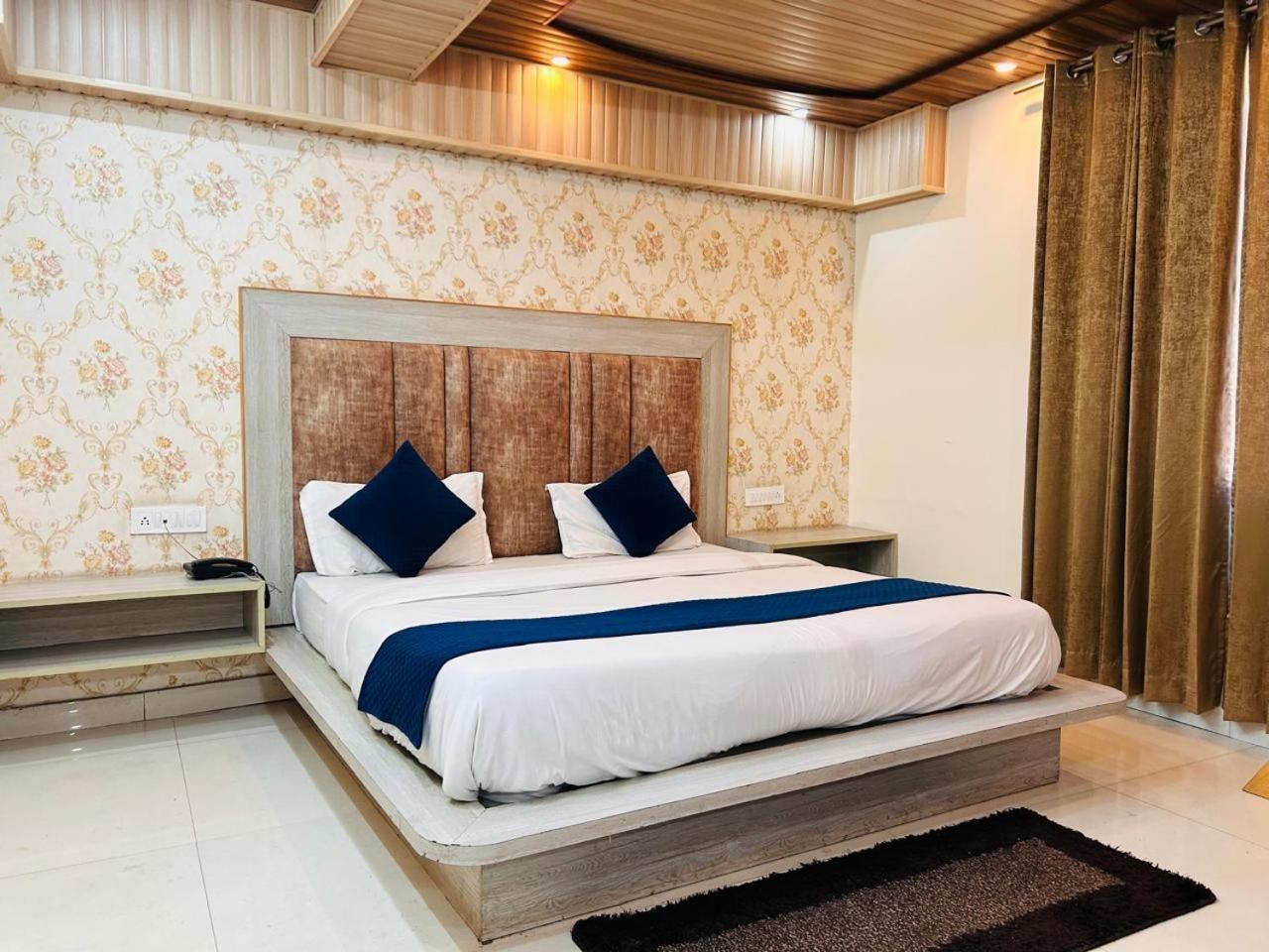 Yog Maya Regency B&B Шимла Экстерьер фото