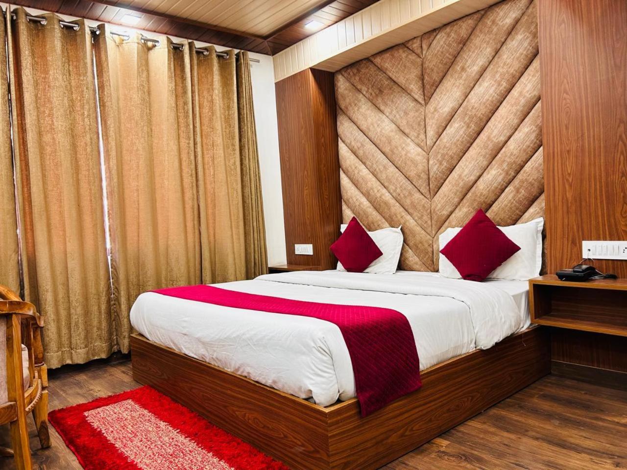 Yog Maya Regency B&B Шимла Экстерьер фото