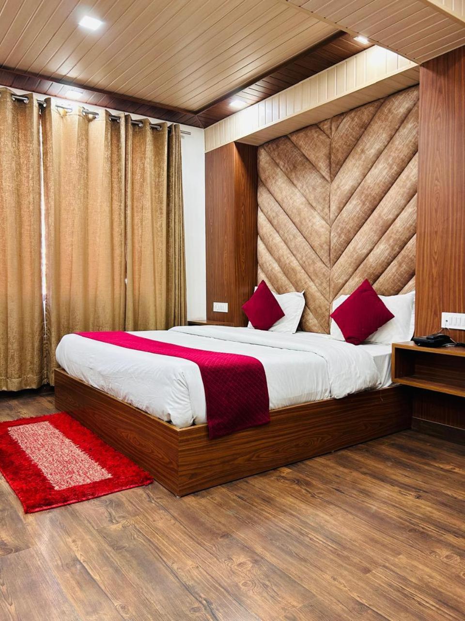 Yog Maya Regency B&B Шимла Экстерьер фото