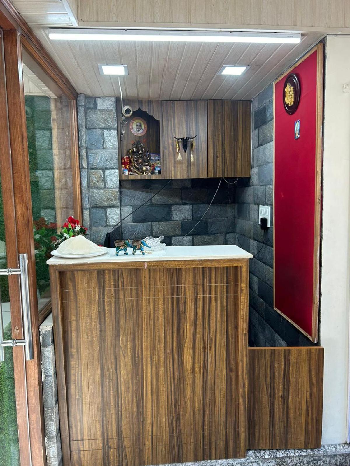 Yog Maya Regency B&B Шимла Экстерьер фото