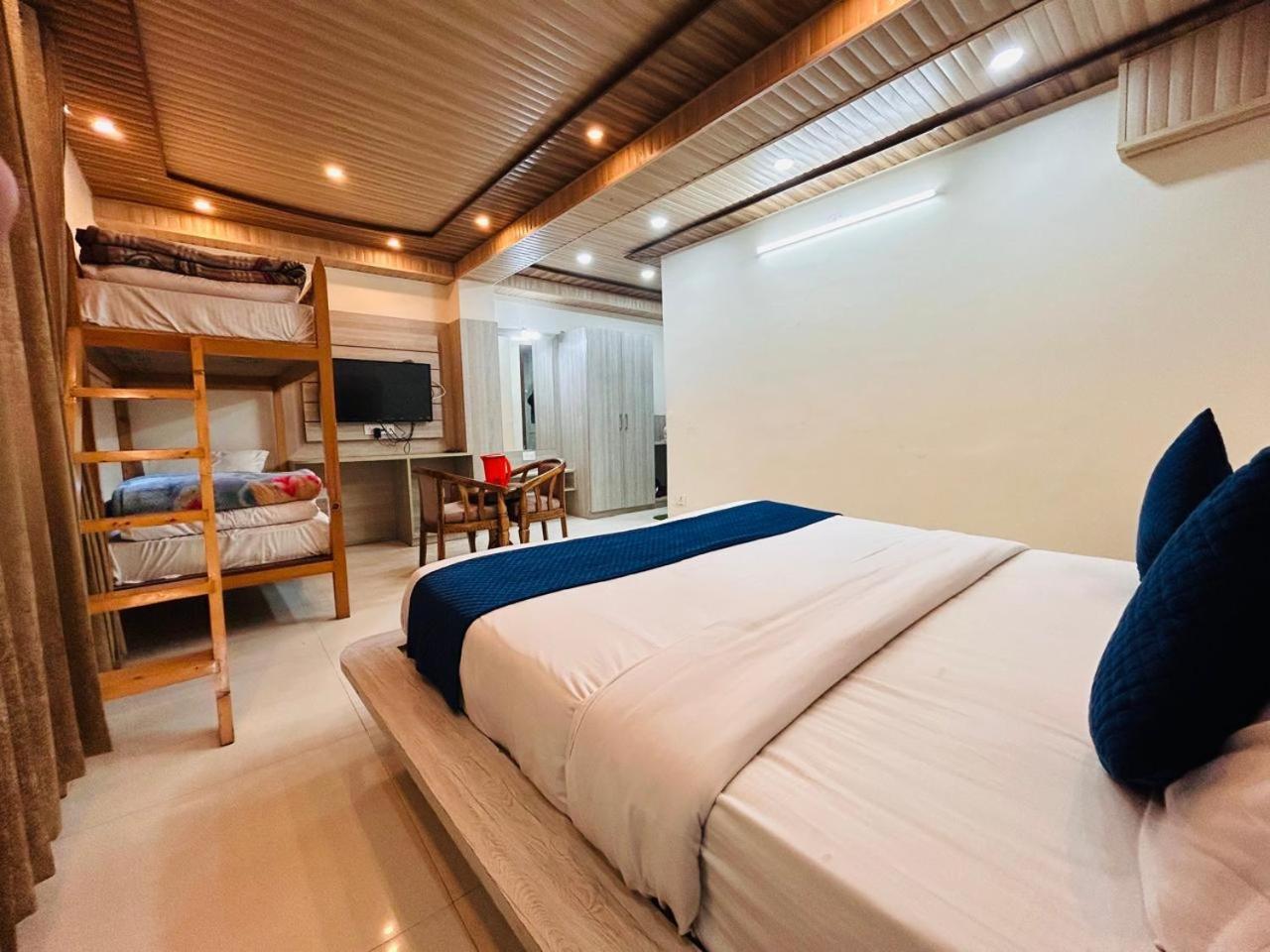 Yog Maya Regency B&B Шимла Экстерьер фото
